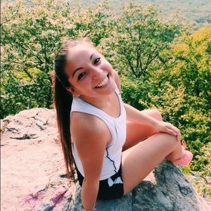 Meet your Posher, Emily