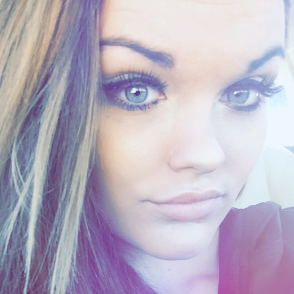 Meet your Posher, Michaela