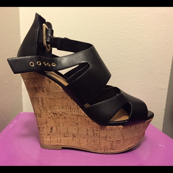 Black wedge w/ cork