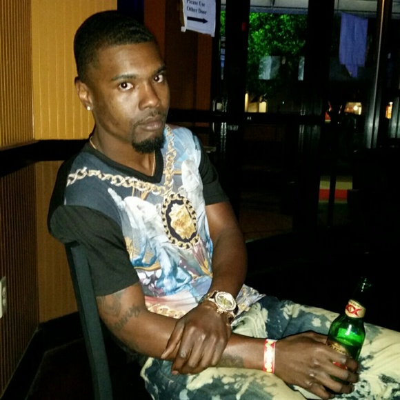 Meet your Posher, Camron - Picture 3 of 4