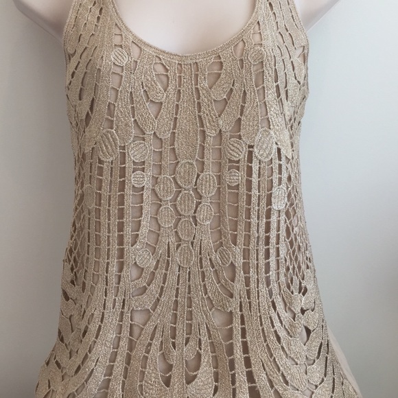 Express Tank Top - Picture 2 of 3