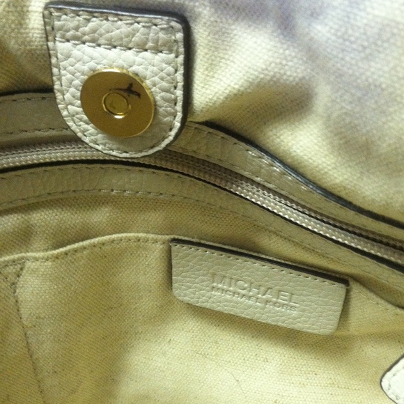 Michael Kors straw and leather shoulder bag - Picture 3 of 4