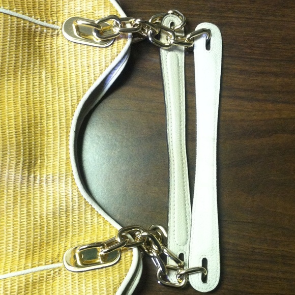 Michael Kors straw and leather shoulder bag - Picture 4 of 4