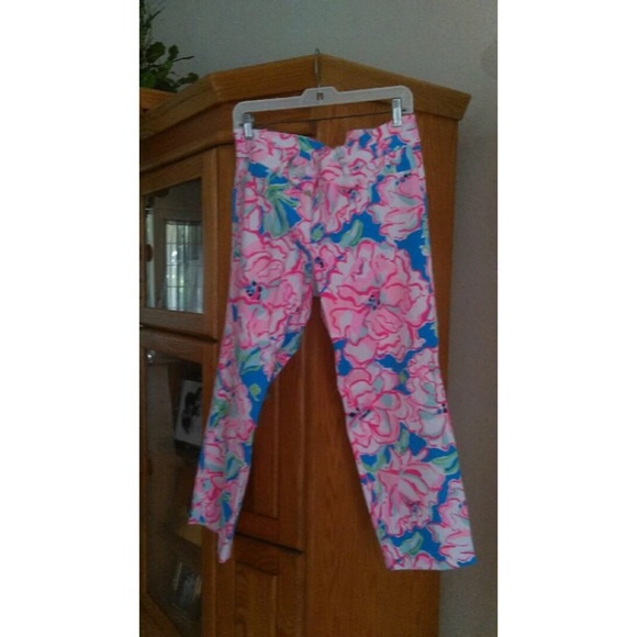 Lilly Pulitzer Capris!