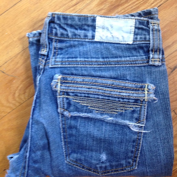 Authentic Taverntti Jeans.