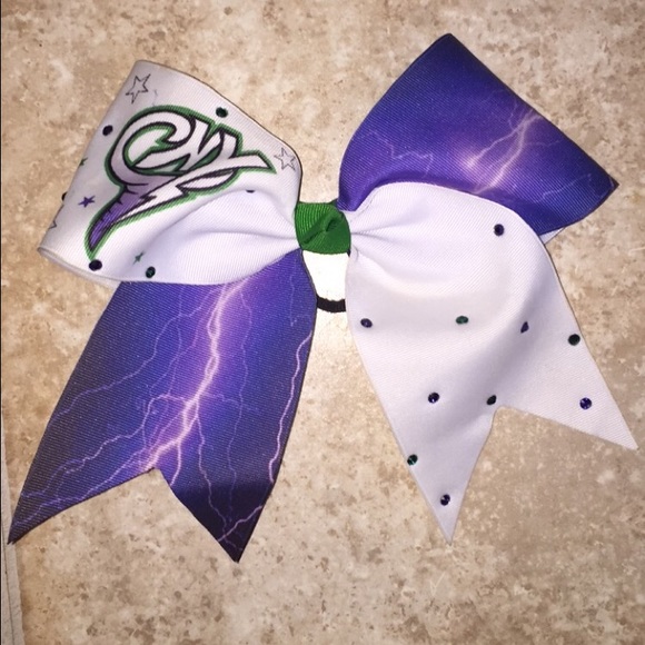 Cheer bow