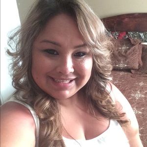 Meet your Posher, Angie