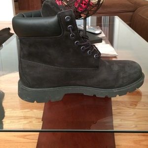 Northface men's all black boots 11.5