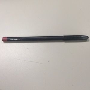 MAC Soar lip pencil