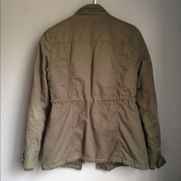 🚫sold via vinted🚫Military green coat - Picture 2 of 4