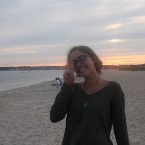 Meet your Posher, Stephanie