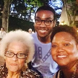 Meet your Posher, Vikki