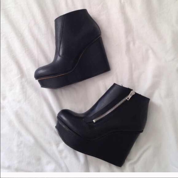 Diesel platform wedge Labor Day sale!!