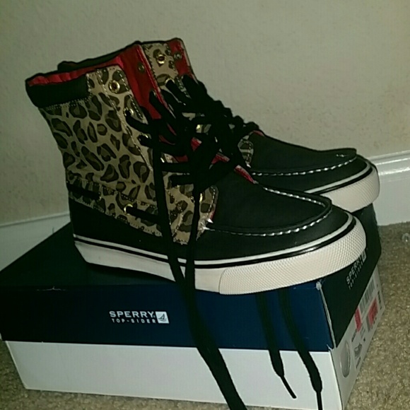 Sperry high top