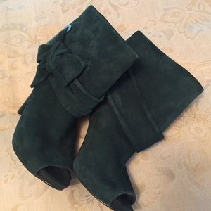 Suede bootie