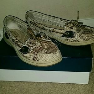 Sperry flats