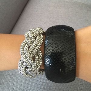 Must-have bracelets ! Package deal🎉