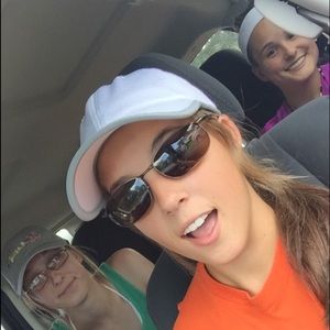 Meet your Posher, Sydney