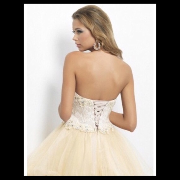 Homecoming dress - Picture 2 of 4