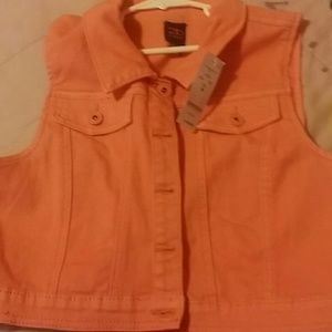 2b-bebe: Color denim crop vest