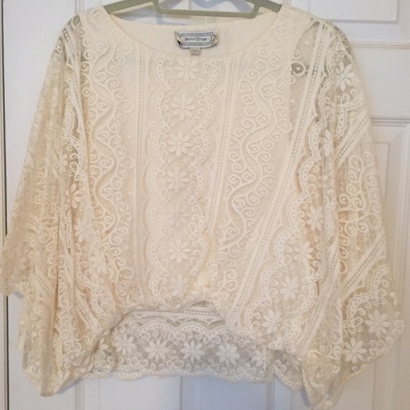 Lace top - Picture 1 of 4