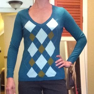 🆕🆕Blue (not green) NY&CO sweater