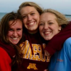 Meet your Posher, Lydia