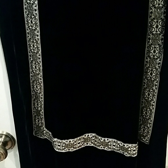 VINTAGE 60'S BLACK VELVET EMPIRE MAXI DRESS - Picture 3 of 4