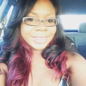 Meet your Posher, Yolanda