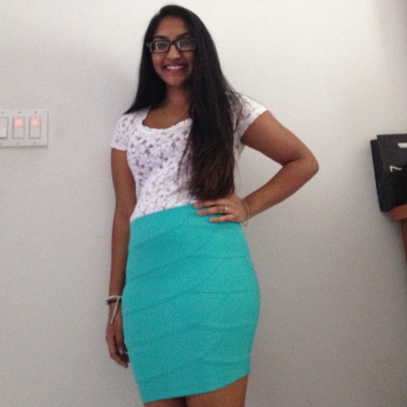 Turquoise body con skirt