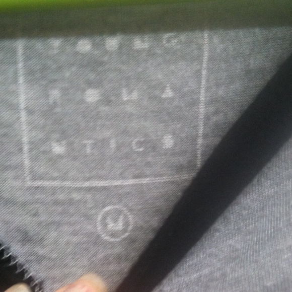 Let's not crop soft shirt - Picture 2 of 2