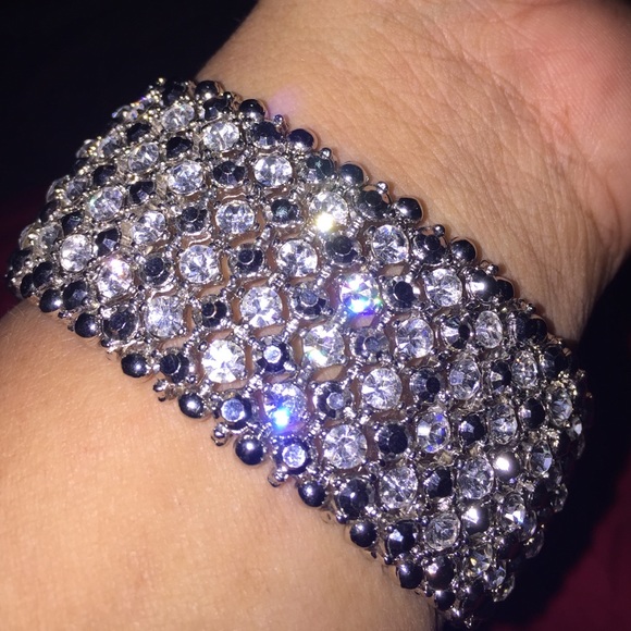 COOKIE LEE BRACELET - Picture 2 of 4