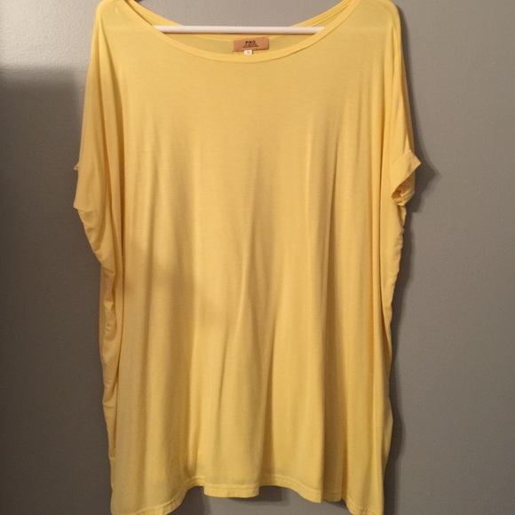 ❌SOLD❌ Small yellow Piko top - Picture 1 of 1