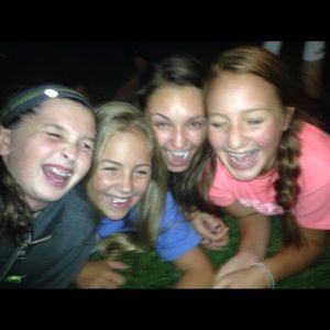 Meet your Posher, Ella