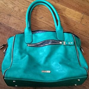 Green tote
