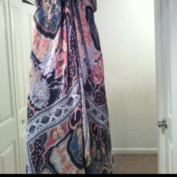 Beautiful Sheer Maxi - Picture 2 of 4
