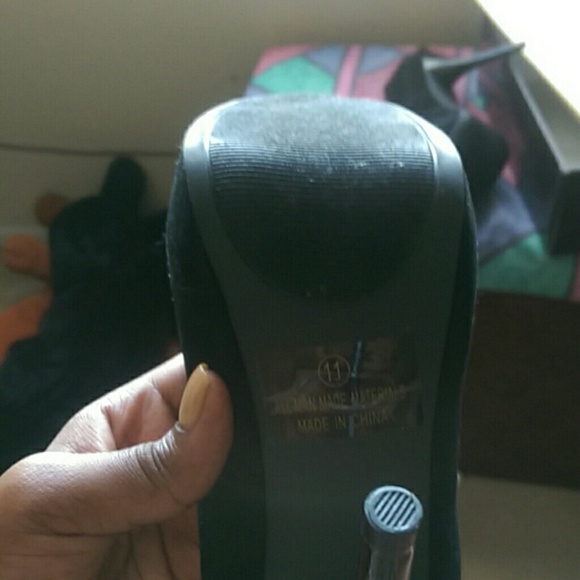 No name shoes, never worn - Picture 4 of 4