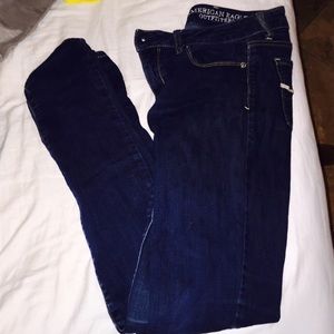 American eagle dark wash jeans size 4!