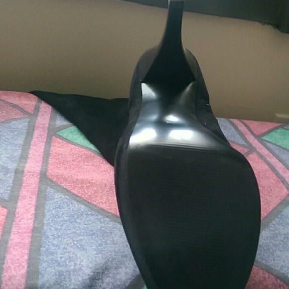 Suede boots - Picture 3 of 4