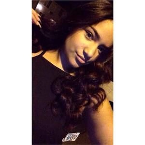 Meet your Posher, Esmeralda