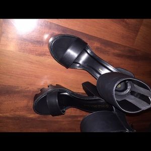 Black Chunky Heel Strappy Sandals