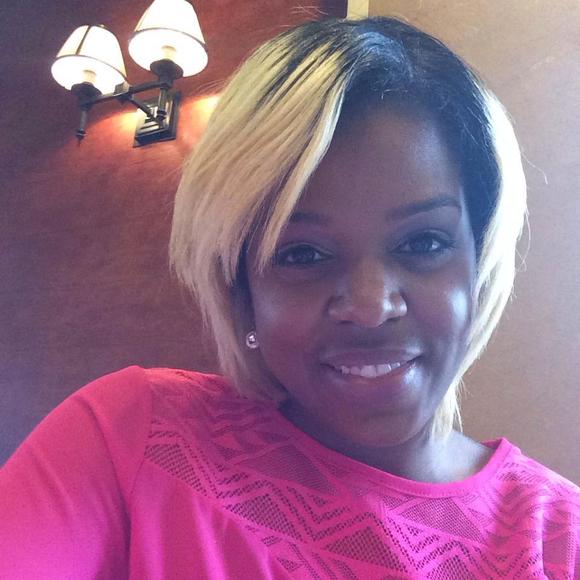 Meet your Posher, Karyn - Picture 1 of 1