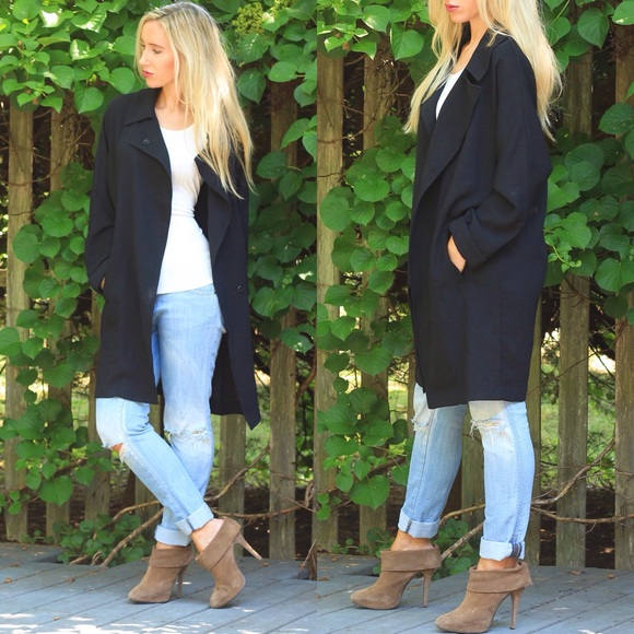 SOLD π Black Duster Coat - Picture 2 of 4