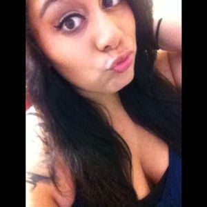 Meet your Posher, Marissa