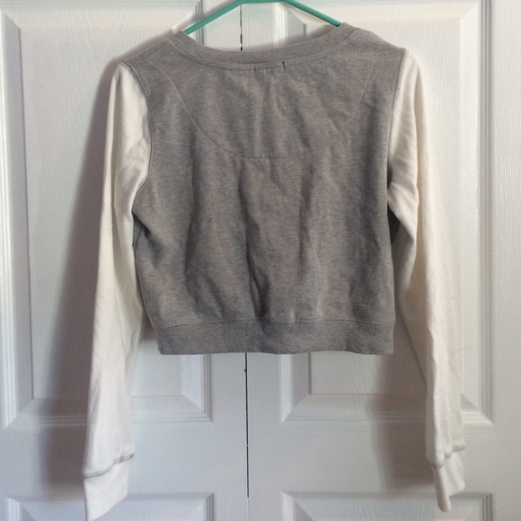 Gray and white half cut jacket - Picture 2 of 2