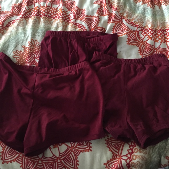 Pair of 3 maroon spandex 🎂
