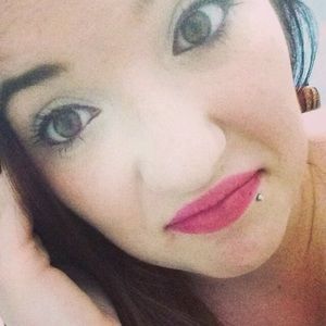Meet your Posher, Marissa
