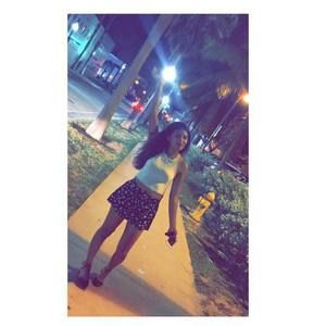 Meet your Posher, Nayeli
