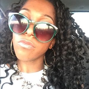 Meet your Posher, Tinisha