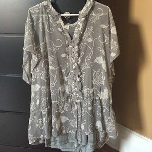 Gray and white, sheer, Old Navy top
